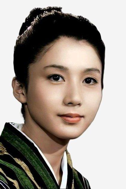 Shima Iwashita - Actor Profile Photo