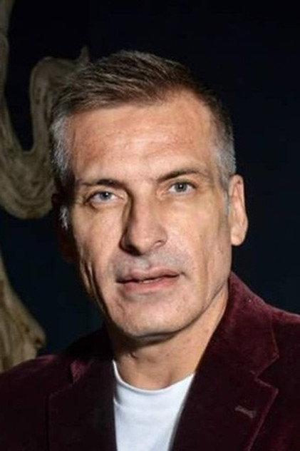 Sebastián Llapur - Actor Profile Photo