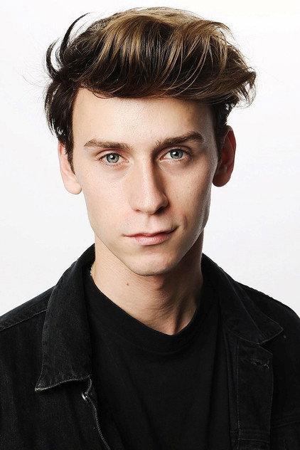 Oskar Belton - Actor Profile Photo