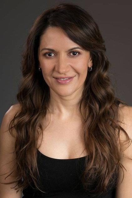 Perla Corona - Actor Profile Photo