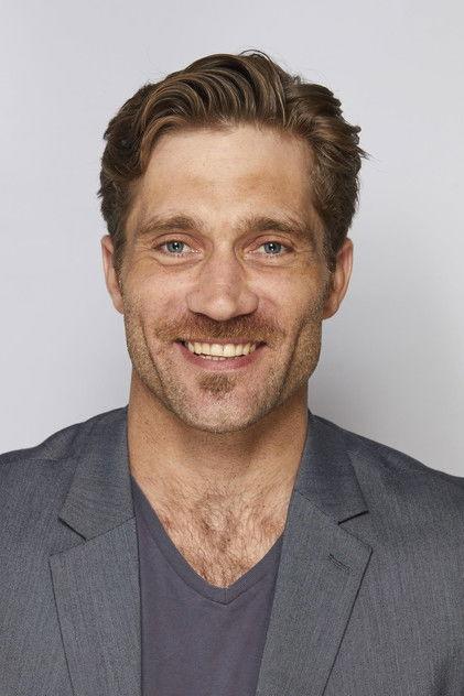 Jandre le Roux - Actor Profile Photo