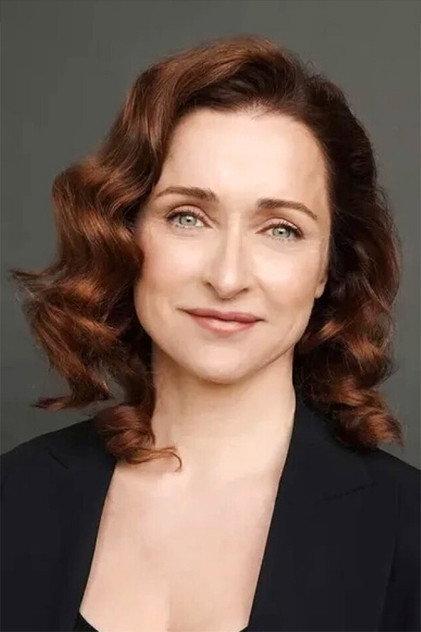 Ekaterina Stulova - Actor Profile Photo