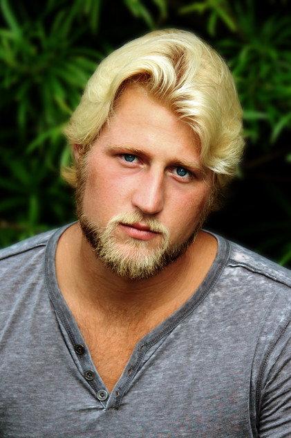 Lucas Wolf - Actor Profile Photo