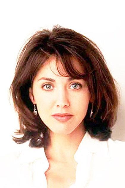 Bobbie Phillips - Actor Profile Photo