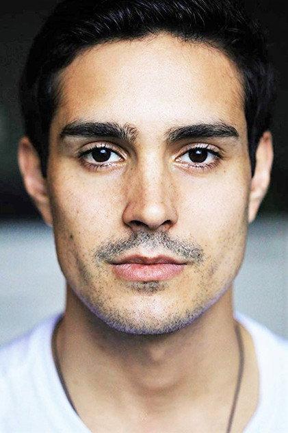 Craig Stott - Actor Profile Photo