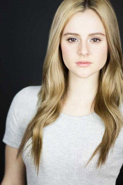 Larissa Albuquerque - Actor Profile Photo