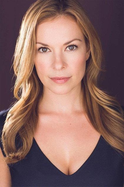 Sarah Grace Sanders - Actor Profile Photo