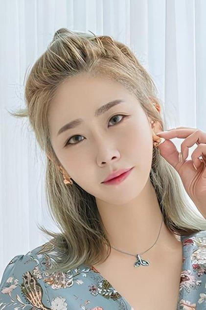 Min Jung - Actor Profile Photo