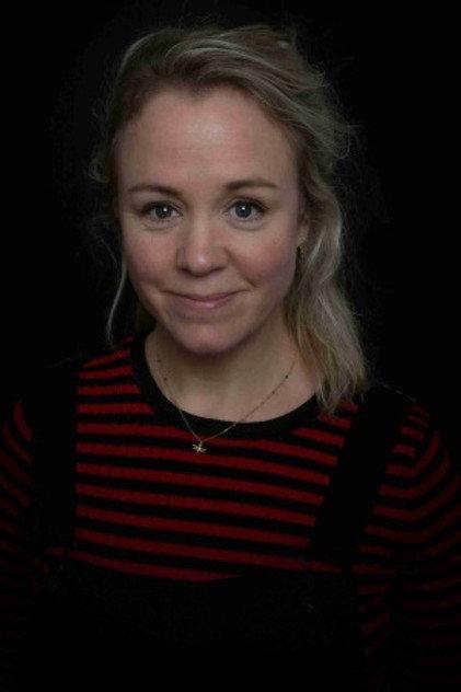 Eva Poppink - Actor Profile Photo