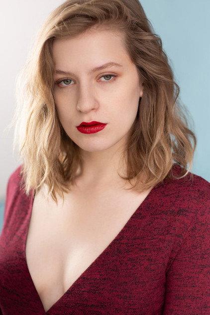 Julia James - Actor Profile Photo