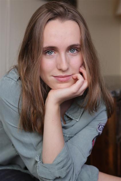 Delphine Lacheteau - Actor Profile Photo