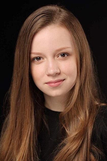 Zoe Wiesenthal - Actor Profile Photo