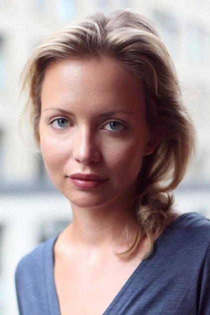 Jenny Ulving - Actor Profile Photo