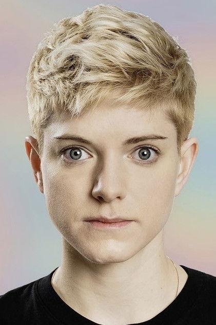 Mae Martin - Actor Profile Photo