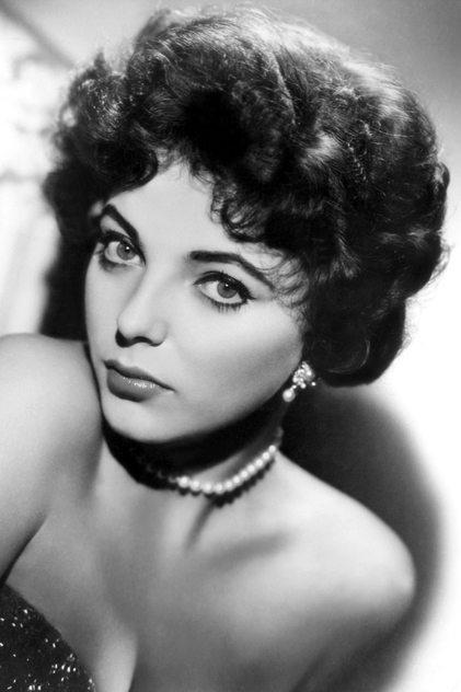 Joan Collins - Actor Profile Photo