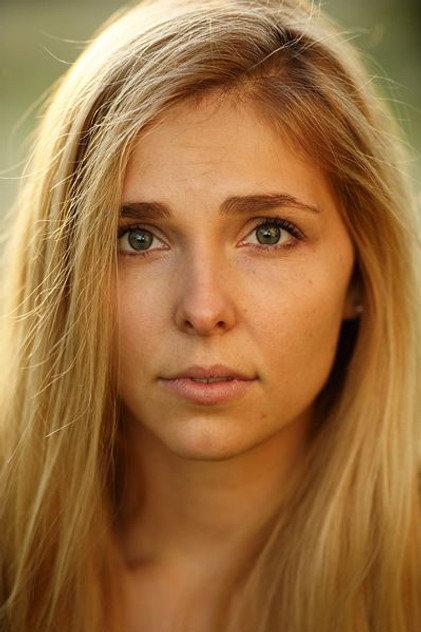 Claudia Dzienny - Actor Profile Photo