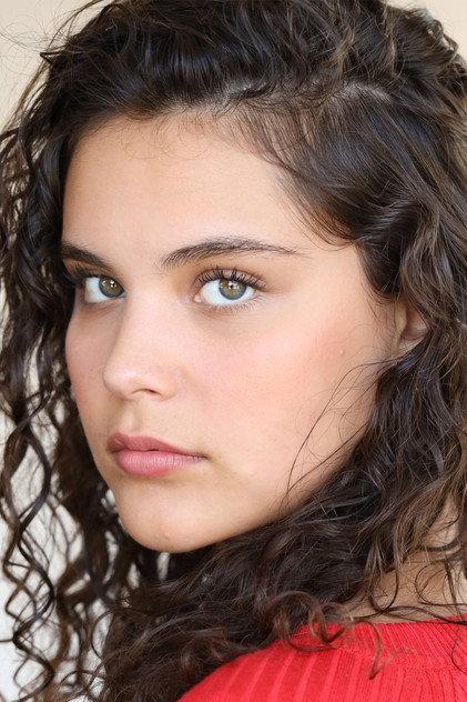 Isabelle Anaya - Actor Profile Photo