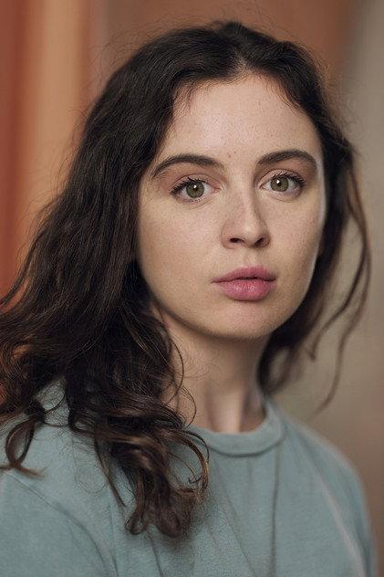Iona Anderson - Actor Profile Photo