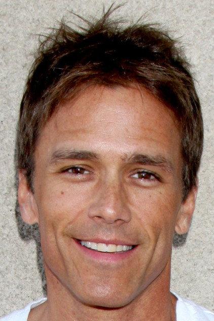 Scott Reeves - Actor Profile Photo