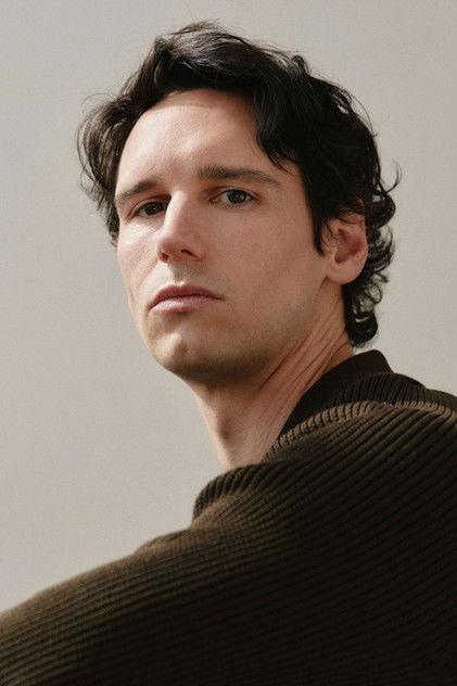 Cory Michael Smith - Actor Profile Photo