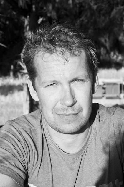 Niko Saarela - Actor Profile Photo
