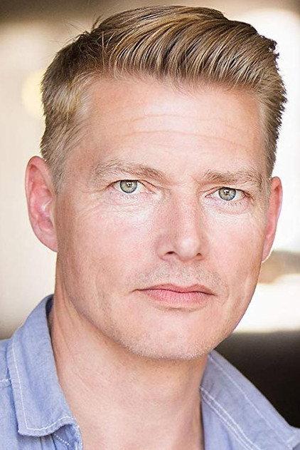 Richard Dee-Roberts - Actor Profile Photo