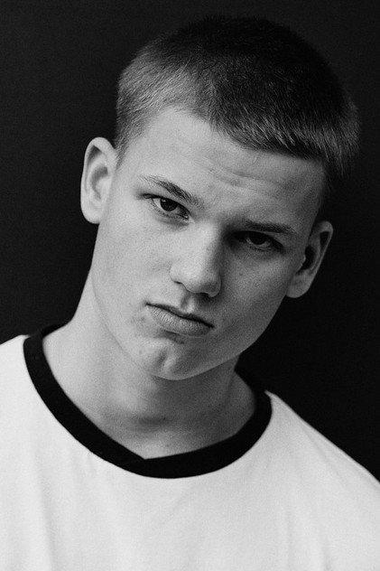 Caspar Hoffmann - Actor Profile Photo