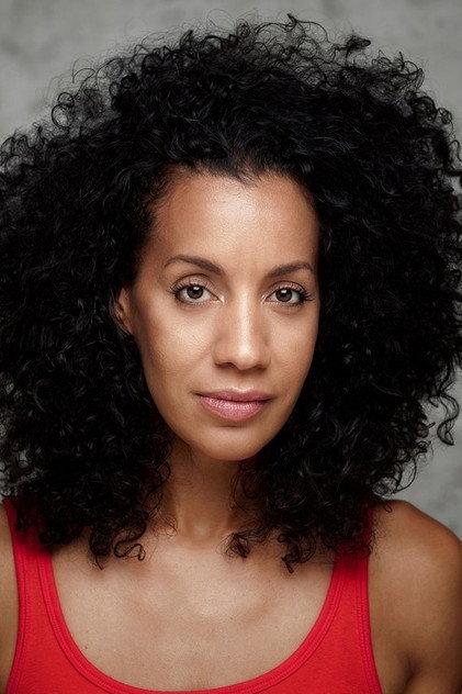 Robyn Kerr - Actor Profile Photo