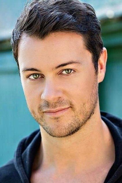 Daniel Feuerriegel - Actor Profile Photo