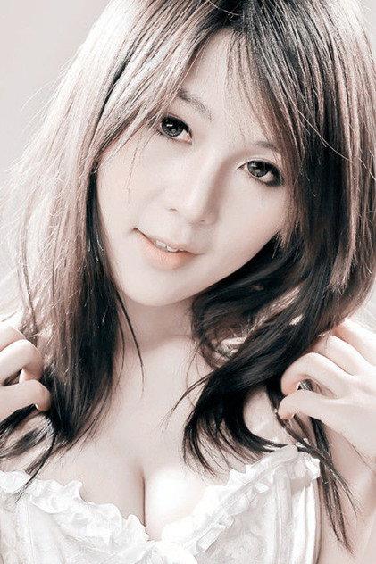 Yoyo Zhang - Actor Profile Photo