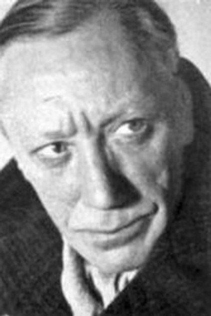Gustav Botz - Actor Profile Photo