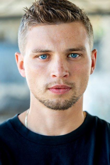 Darren Mann - Actor Profile Photo