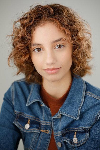 Isabel Roldan - Actor Profile Photo