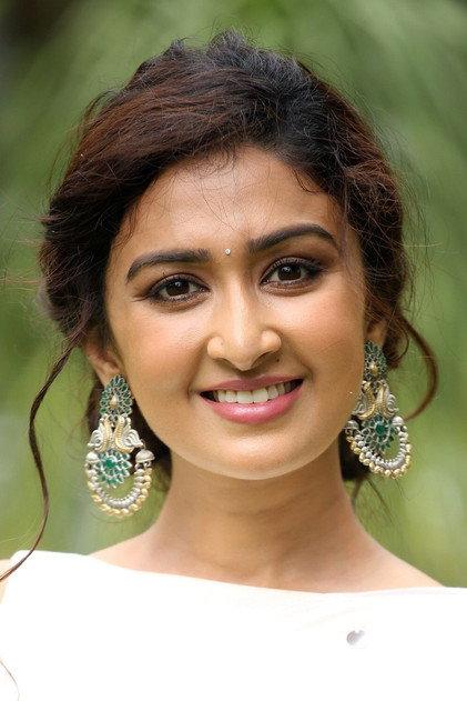 Farnaz Shetty - Actor Profile Photo