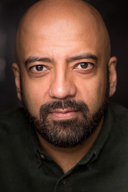 Aaron Neil - Actor Profile Photo