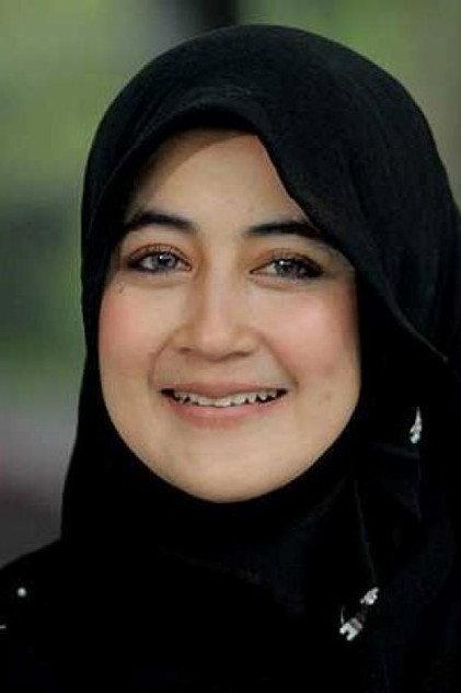 Pipik Dian Irawati - Actor Profile Photo