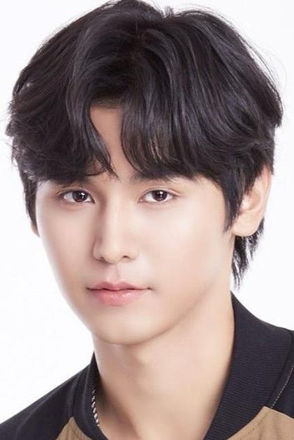 Phachara Suansri - Actor Profile Photo
