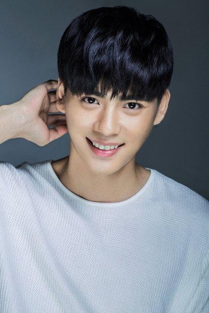 Wang Zirui - Actor Profile Photo