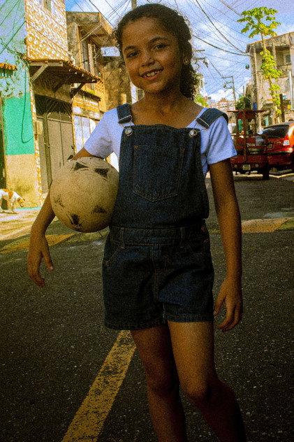 Cailany Carvalló - Actor Profile Photo
