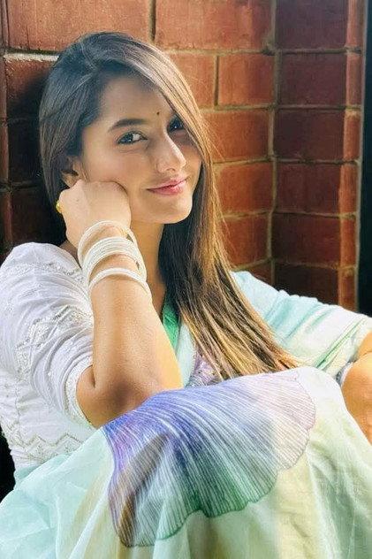 Farin Khan - Actor Profile Photo