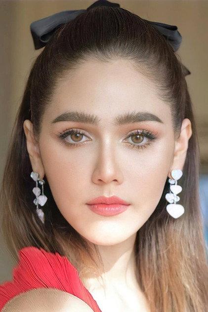 Araya A. Hargate - Actor Profile Photo