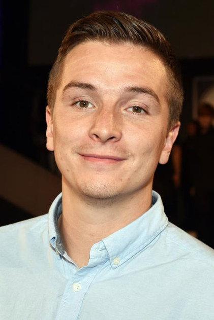 Aaron Troschke - Actor Profile Photo