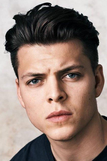 Alex Høgh Andersen - Actor Profile Photo