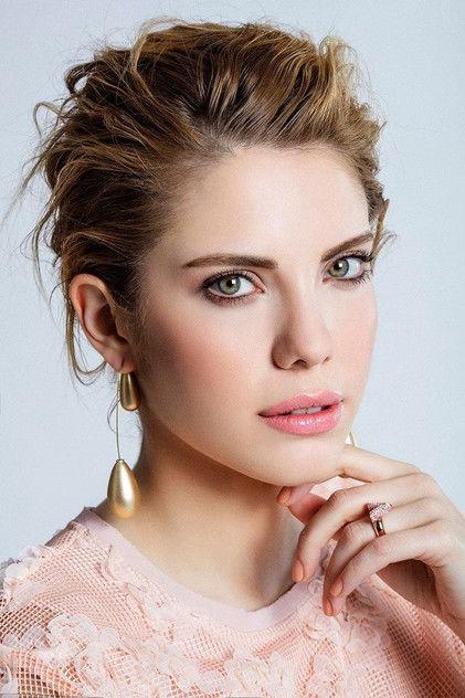 Eda Ece - Actor Profile Photo