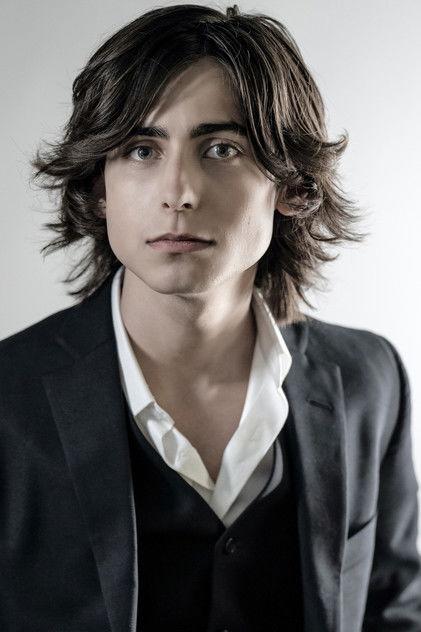 Aidan Gallagher - Actor Profile Photo
