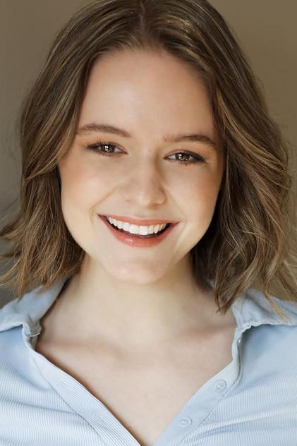 Izabela Vidovic - Actor Profile Photo