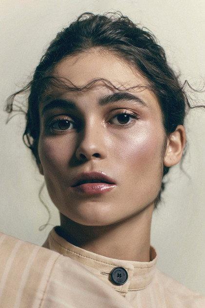 Luna Pamiés - Actor Profile Photo