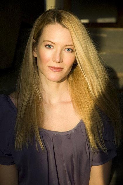 Julianna Robinson - Actor Profile Photo