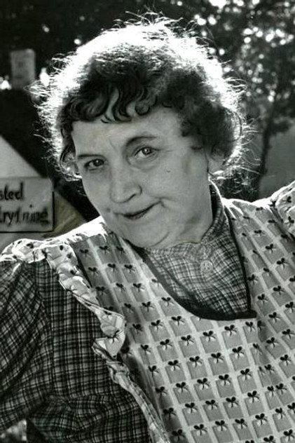 Helga Frier - Actor Profile Photo