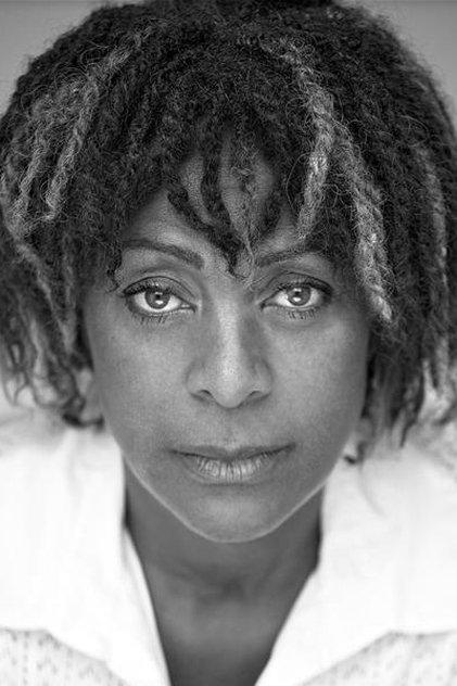 Doña Croll - Actor Profile Photo